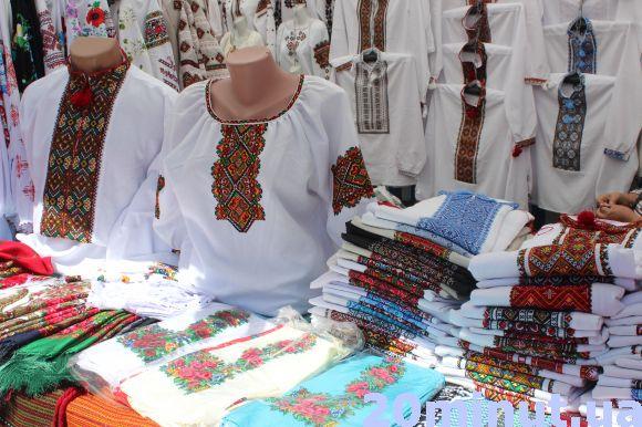 Новини Тернополя - фото з У Тернополі розпочався фестиваль «Цвіт вишиванки» У Тернополі розпочався фестиваль «Цвіт вишиванки», фото №4 на сайті 20minut.ua