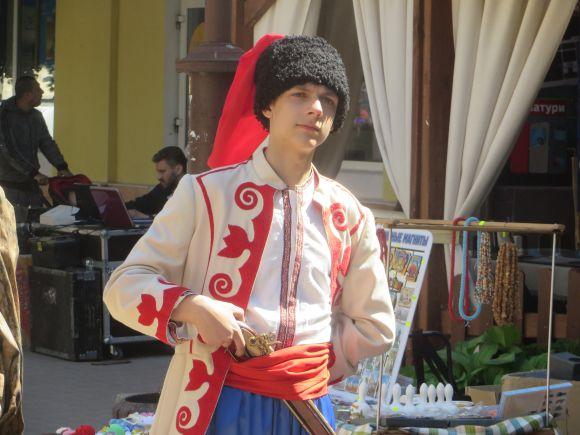 Новини Хмельницького - фото з "Живі" скульптури і новий путівник: як у Хмельницькому відкривали туристичний сезон "Живі" скульптури і новий путівник: як у Хмельницькому відкривали туристичний сезон, фото №8 на сайті vsim.ua