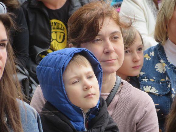 Вистава просто неба і розваги для дітей: 25 фото з Дня матері у Хмельницькому, фото №16 на сайті vsim.ua