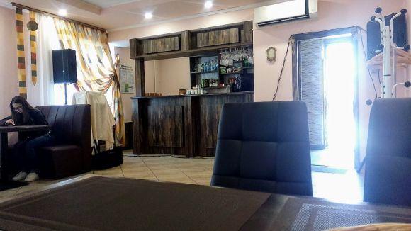 Новини Хмельницького - фото з Перевіряємо хмельницькі їдальні: як годують в “Кабріолеті” за 38 гривень Перевіряємо хмельницькі їдальні: як годують в “Кабріолеті” за 38 гривень, фото №2 на сайті vsim.ua