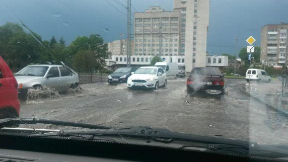 Новини Тернополя - фото з У Тернополі після зливи потоп У Тернополі після зливи потоп, фото №1 на сайті 20minut.ua