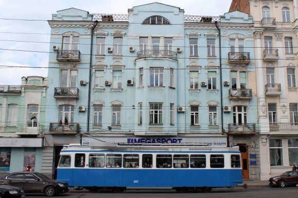 Новини Вінниці - фото з Ремонтують дім навпроти «Універмагу». У планах — ще шість будинків на Соборній Ремонтують дім навпроти «Універмагу». У планах — ще шість будинків на Соборній, фото №5 на сайті 20minut.ua