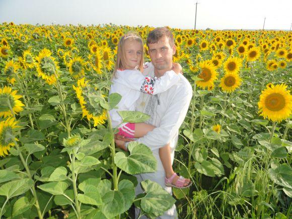Новини Тернополя - фото з Тернопільський підприємець Ярослав Колодій щодня ходить у вишиванці Тернопільський підприємець Ярослав Колодій щодня ходить у вишиванці, фото №2 на сайті 20minut.ua