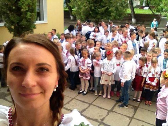 День вишиванки: тернополяни заполонили соцмережі фотографіями у національному вбранні, фото №5 на сайті 20minut.ua