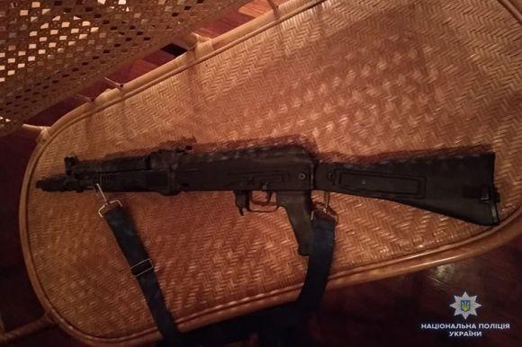 Новини Тернополя - фото з Затримали жорстоку банду у Тернополі, які вибивали очі і проламували голови Затримали жорстоку банду у Тернополі, які вибивали очі і проламували голови, фото №2 на сайті 20minut.ua