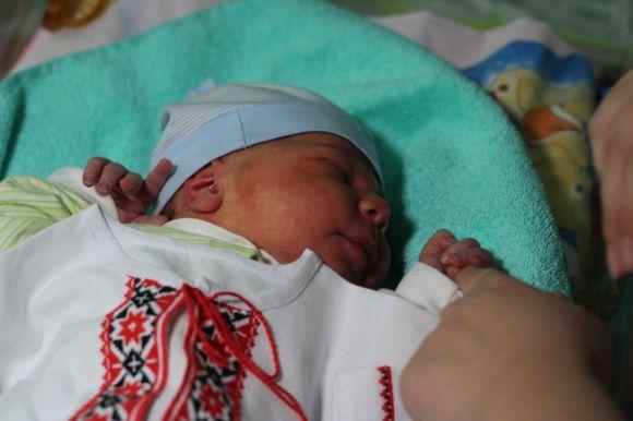 Новини Вінниці - фото з Маленькі патріоти: як виглядають вінницькі немовлята у вишиванках Маленькі патріоти: як виглядають вінницькі немовлята у вишиванках, фото №6 на сайті 20minut.ua