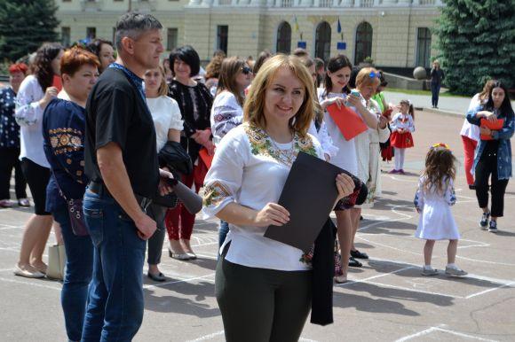 В яких вишиванках хмельничани прийшли на майдан (ФОТО), фото №29 на сайті vsim.ua