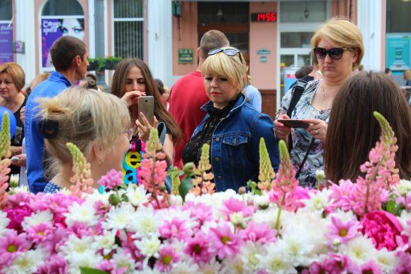 Новини Вінниці - фото з Як проходить День Європи у Вінниці (ФОТОРЕПОРТАЖ) Як проходить День Європи у Вінниці (ФОТОРЕПОРТАЖ), фото №13 на сайті 20minut.ua