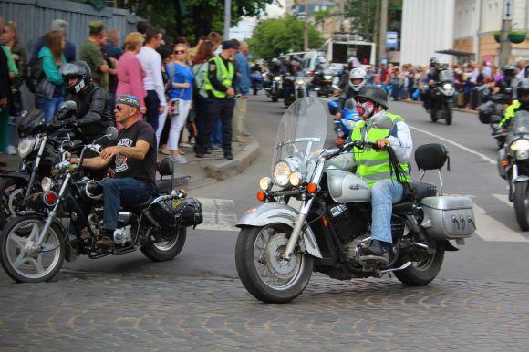 Новини Вінниці - фото з Як проходить День Європи у Вінниці (ФОТОРЕПОРТАЖ) Як проходить День Європи у Вінниці (ФОТОРЕПОРТАЖ), фото №27 на сайті 20minut.ua