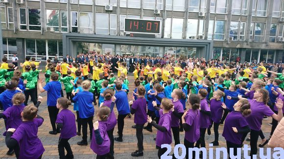 Новини Вінниці - фото з День Європи у Вінниці: прямий фоторепортаж зі всіх локацій (ОНОВЛЕНО) День Європи у Вінниці: прямий фоторепортаж зі всіх локацій (ОНОВЛЕНО), фото №2 на сайті 20minut.ua