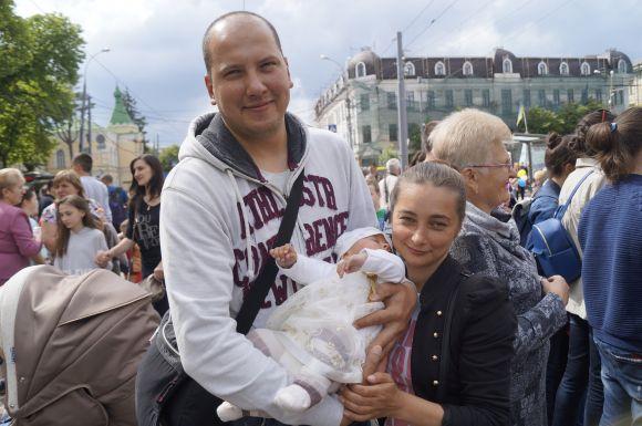 Новини Вінниці - фото з Янголи з грошима та інші фотолокації. Як виглядала Соборна в День Європи Янголи з грошима та інші фотолокації. Як виглядала Соборна в День Європи, фото №2 на сайті 20minut.ua