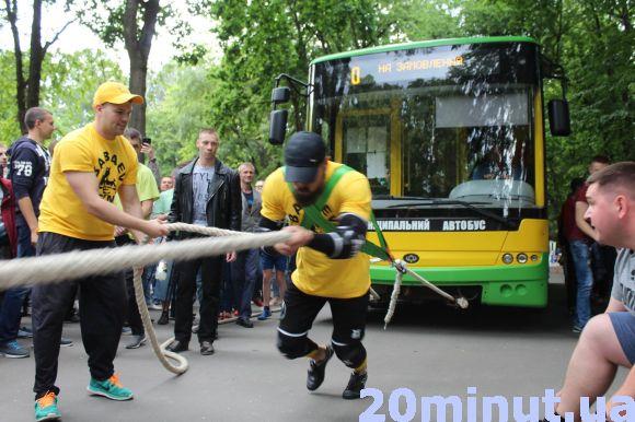 Новини Вінниці - фото з День Європи у Вінниці: прямий фоторепортаж зі всіх локацій (ОНОВЛЕНО) День Європи у Вінниці: прямий фоторепортаж зі всіх локацій (ОНОВЛЕНО), фото №8 на сайті 20minut.ua
