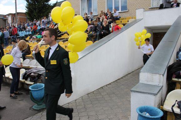 Новини Кам'янця-Подільського - фото з День міста із рекордом України – у Кам’янці 3 000 людей сформували живий герб (РЕПОРТАЖ) День міста із рекордом України – у Кам’янці 3 000 людей сформували живий герб (РЕПОРТАЖ), фото №4 на сайті 20minut.ua