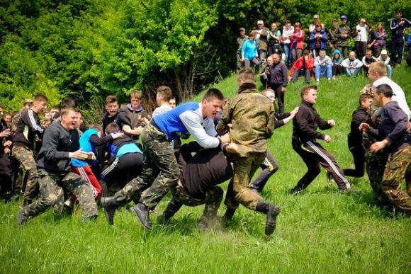 На Тернопільщині 250 дітей усі вихідні житимуть в лісі, фото №1 на сайті 20minut.ua