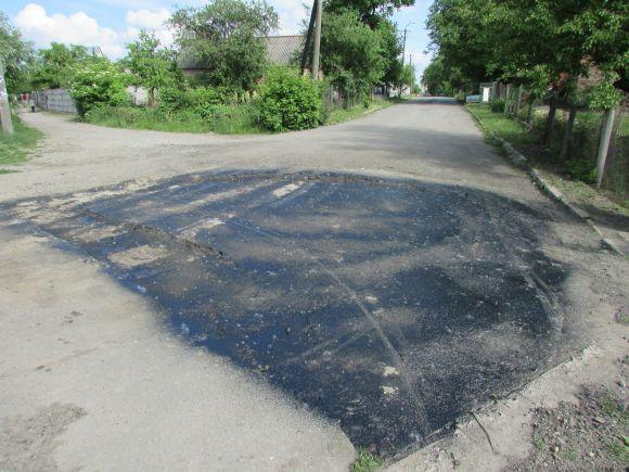 Новини Козятина - фото з Дорогу на стадіон зробили аби як Дорогу на стадіон зробили аби як, фото №3 на сайті 20minut.ua