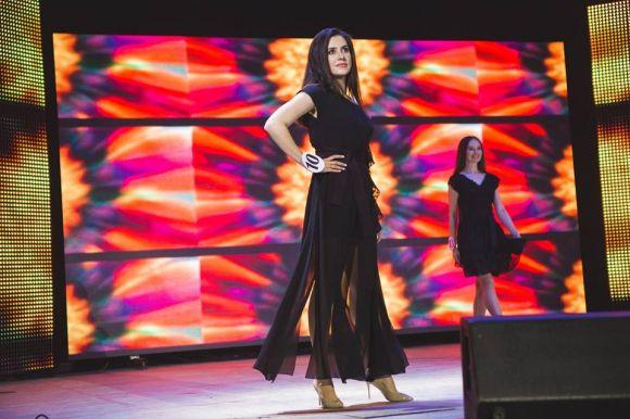 Новини Вінниці - фото з У Вінниці обрали переможницю конкурсу «Місіс Вінниця» Учасниця у сукні від Олександра Очеретного