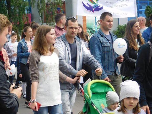 Новини Хмельницького - фото з Хода за сімейні цінності у Хмельницькому: хто йшов у колоні Хода за сімейні цінності у Хмельницькому: хто йшов у колоні, фото №12 на сайті vsim.ua