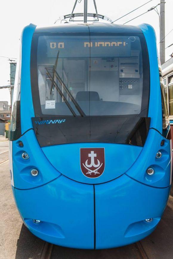 У Вінниці на маршрут вийшов новий шістнадцятиметровий трамвай VinWay, фото №1 на сайті 20minut.ua