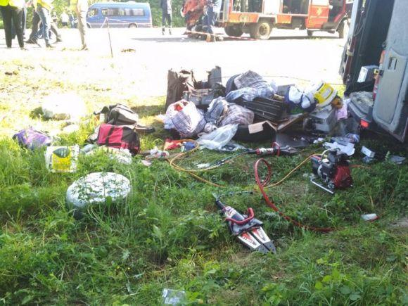На трасі Київ-Чоп у ДТП загинули шестеро заробітчан, які повертались з Чехії, фото №2 на сайті 20minut.ua