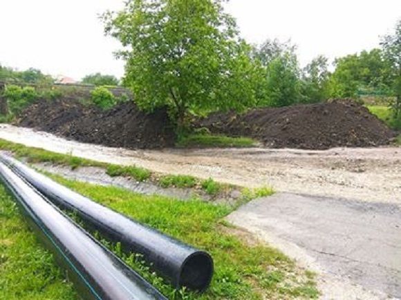 Новини Тернополя - фото з Болото і безлад на дорозі – ні проїхати, ні перейти