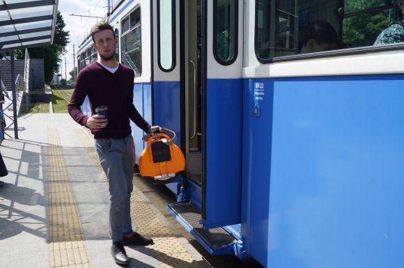 Новини Вінниці - фото з Проїхали на моноколесі з центру до залізничного вокзалу. Як воно? Проїхали на моноколесі з центру до залізничного вокзалу. Як воно?, фото №6 на сайті 20minut.ua
