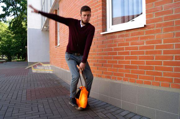 Новини Вінниці - фото з Проїхали на моноколесі з центру до залізничного вокзалу. Як воно? Проїхали на моноколесі з центру до залізничного вокзалу. Як воно?, фото №2 на сайті 20minut.ua