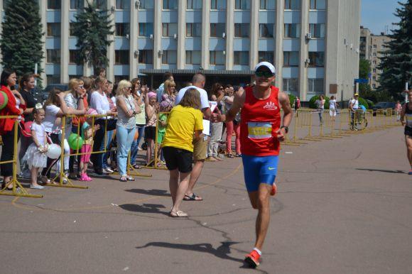 Хмельницький біжить: шукайте себе на фото, фото №54 на сайті vsim.ua