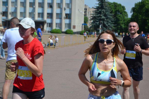 Хмельницький біжить: шукайте себе на фото, фото №64 на сайті vsim.ua