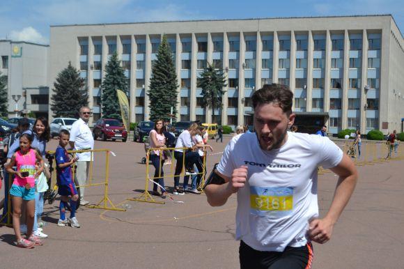 Хмельницький біжить: шукайте себе на фото, фото №69 на сайті vsim.ua