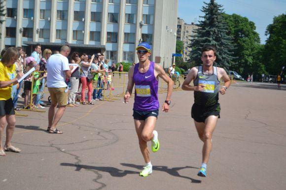 Хмельницький біжить: шукайте себе на фото, фото №55 на сайті vsim.ua