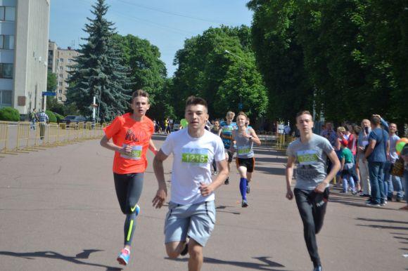 Хмельницький біжить: шукайте себе на фото, фото №21 на сайті vsim.ua