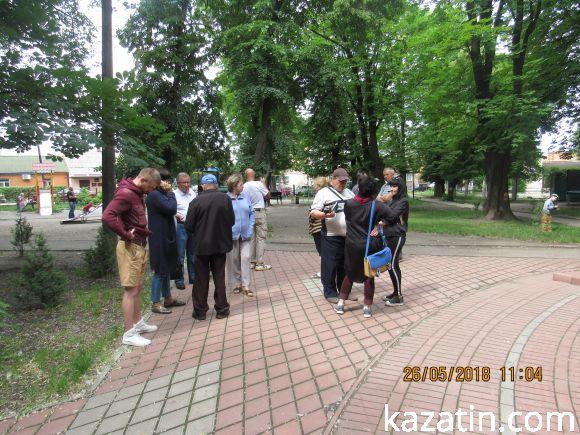 Жителі Козятина стають на захист дерев, яким влада винесла вирок: "вирізати", фото №3 на сайті 20minut.ua