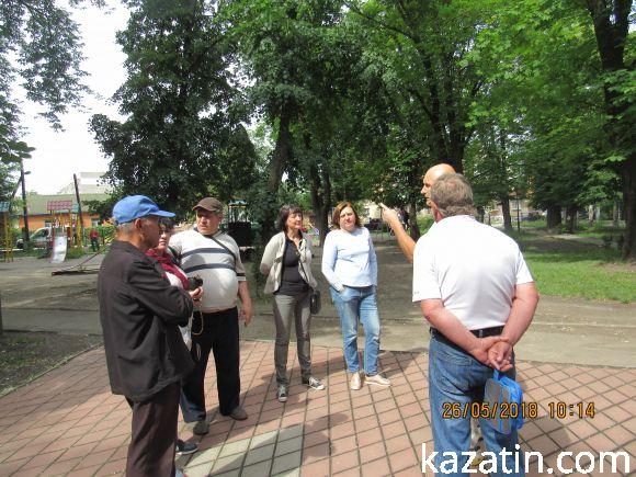 Жителі Козятина стають на захист дерев, яким влада винесла вирок: "вирізати", фото №2 на сайті 20minut.ua