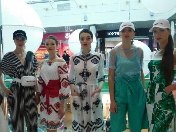 Гуру краси і стилю в Хмельницькому: як зустрічали модного українського дизайнера Андре Тана (новини компаній), фото №1 на сайті vsim.ua