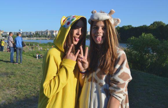 Спосіб самовираження: про людей з незвичними зачісками і костюмами на Rock&Buh, фото №1 на сайті vsim.ua