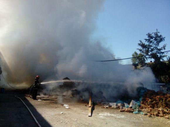 ДТП та пожежа на Тяжилові, аварія по Пирогова: відео за понеділок, фото №2 на сайті 20minut.ua