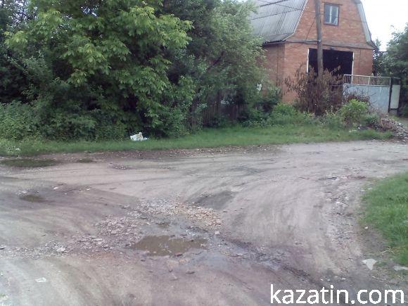 Новини Козятина - фото з Не доасфальтували вулицю Шевченка ще до Пузиря Не доасфальтували вулицю Шевченка ще до Пузиря, фото №6 на сайті 20minut.ua