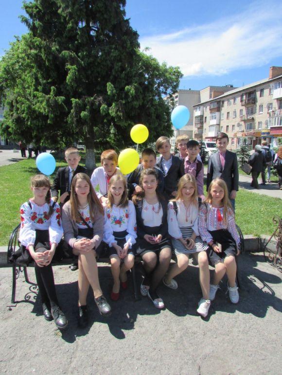 На Вознесіння вдягнули вишиванку (оновлено фото + відео), фото №43 на сайті 20minut.ua