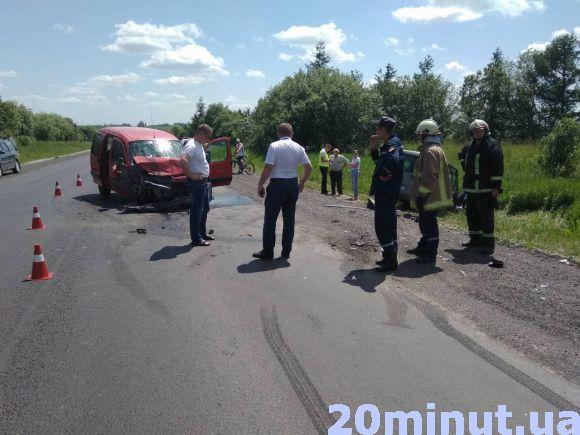 В аварії на Зборівщині на Зелені свята покалічились шестеро. З них двоє – діти, фото №1 на сайті 20minut.ua