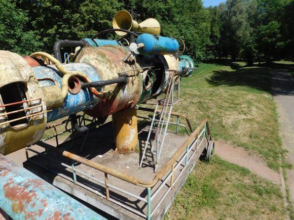Новини Хмельницького - фото з «Космос» підлатають за 100 тисяч гривень: як проходить ремонт скульптури Мазура «Космос» підлатають за 100 тисяч гривень: як проходить ремонт скульптури Мазура, фото №2 на сайті vsim.ua