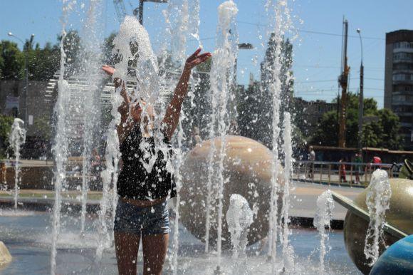 Новини Вінниці - фото з Дозвілля маленьких і дорослих вінничан на «сухому» фонтані (ФОТО ДНЯ) Дозвілля маленьких і дорослих вінничан на «сухому» фонтані (ФОТО ДНЯ), фото №12 на сайті 20minut.ua