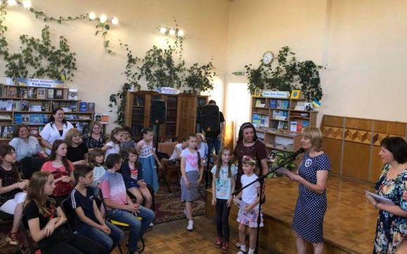 Ігри, подарунки та конкурси:  у Хмельницькому урочисто відкрили "бібліотечне літо", фото №2 на сайті vsim.ua