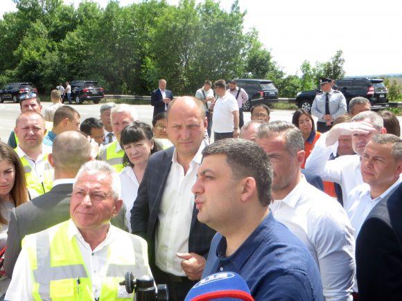 Новини Хмельницького - фото з “Я дещо занепокоєний”, - Гройсман про ремонт доріг у Хмельницькій області “Я дещо занепокоєний”, - Гройсман про ремонт доріг у Хмельницькій області, фото №1 на сайті vsim.ua