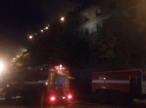 Новини Кам'янця-Подільського - фото з Пожежники сказали, чому загорівся колишній готель «Україна» в Кам’янці (ФОТО) Пожежники сказали, чому загорівся колишній готель «Україна» в Кам’янці (ФОТО), фото №1 на сайті 20minut.ua