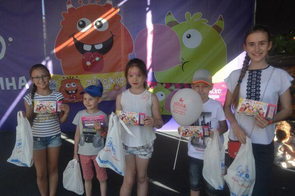 Весело, пізнавально і дуже смачно. У Хмельницькому відгуляли Свято дитинства, фото №18 на сайті vsim.ua