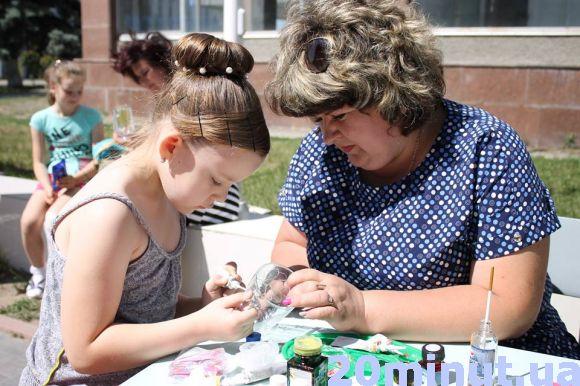 Майстер-класи і концерт: у Кам’янці відбулося свято до Дня захисту дітей (ФОТО), фото №5 на сайті 20minut.ua
