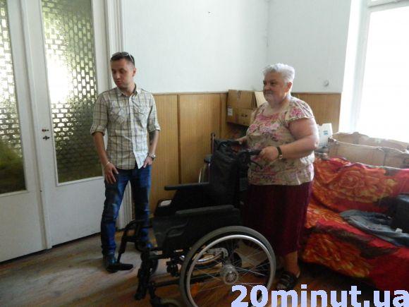 Новини Тернополя - фото з Старі речі приймають у «Фонді добрих людей» на Острозького Старі речі приймають у «Фонді добрих людей» на Острозького, фото №1 на сайті 20minut.ua