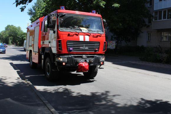 Пожежа у Слов’янці. На Писарева горів сарай, фото №5 на сайті 20minut.ua