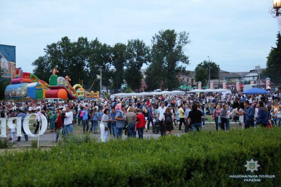 "Operafest Tulchyn": 40 тисяч глядачів охороняє цілодобово близько 150 поліцейських, фото №3 на сайті 20minut.ua