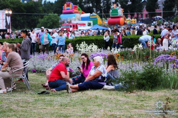 "Operafest Tulchyn": 40 тисяч глядачів охороняє цілодобово близько 150 поліцейських, фото №2 на сайті 20minut.ua